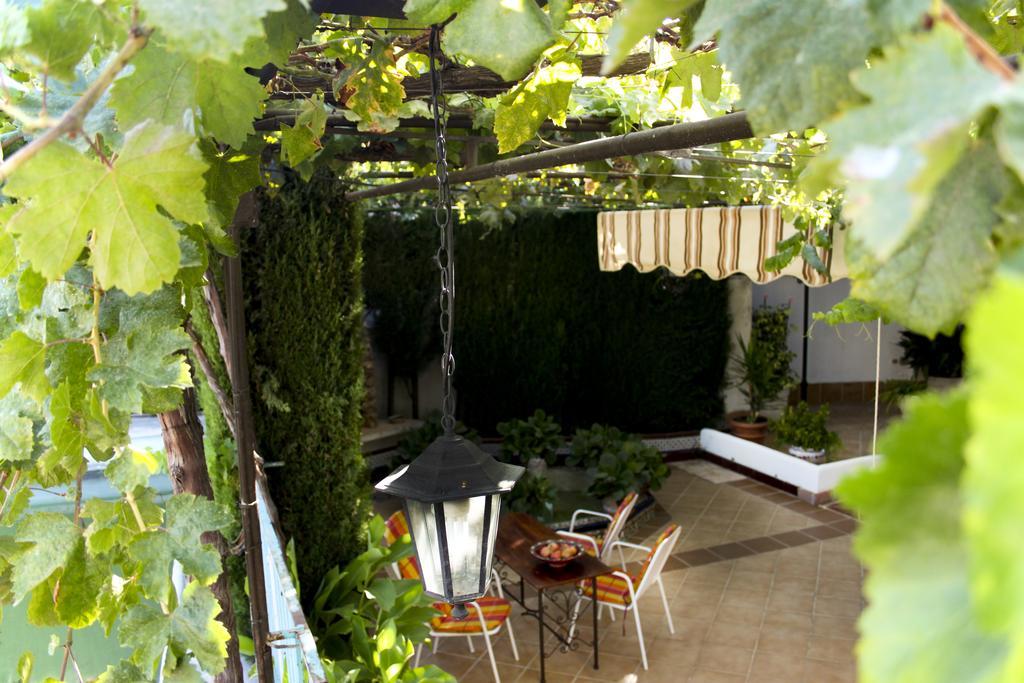 Apartamentos Turísticos Cúllar Vega Habitación foto