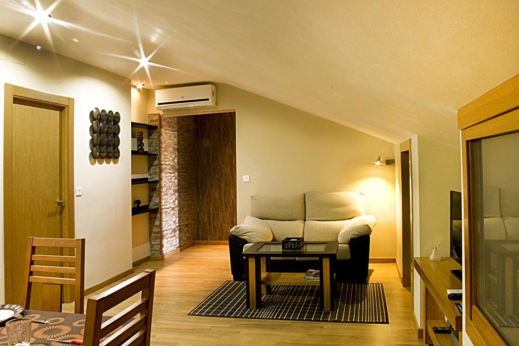 Apartamentos Turísticos Cúllar Vega Habitación foto