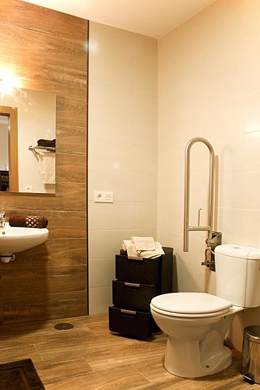 Apartamentos Turísticos Cúllar Vega Habitación foto