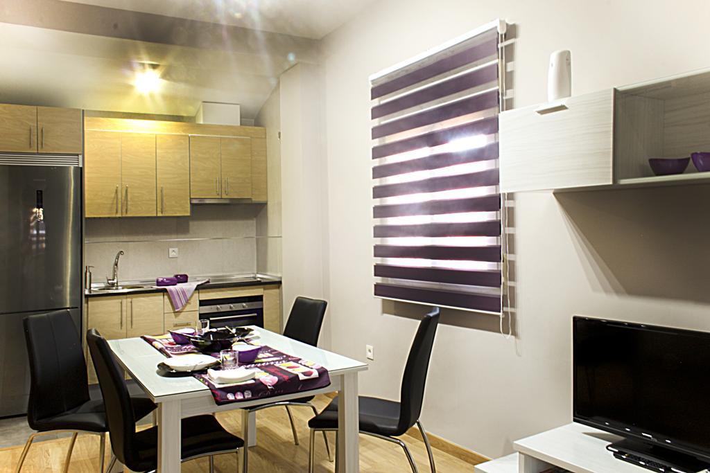 Apartamentos Turísticos Cúllar Vega Habitación foto