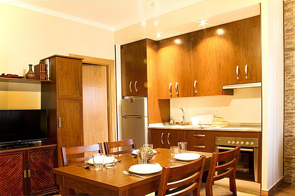 Apartamentos Turísticos Cúllar Vega Habitación foto