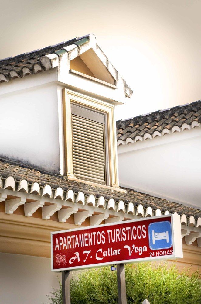 Apartamentos Turísticos Cúllar Vega Exterior foto