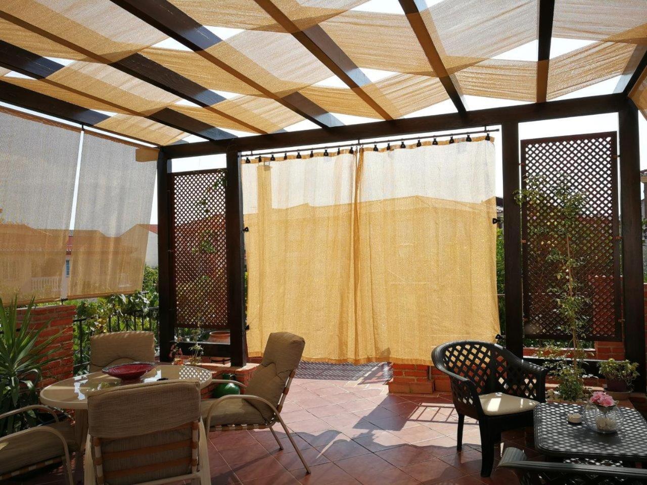 Apartamentos Turísticos Cúllar Vega Exterior foto